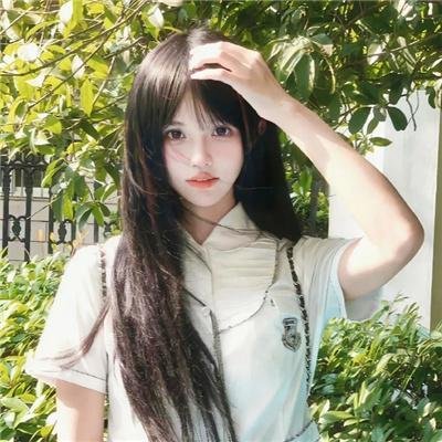 橘衫男子